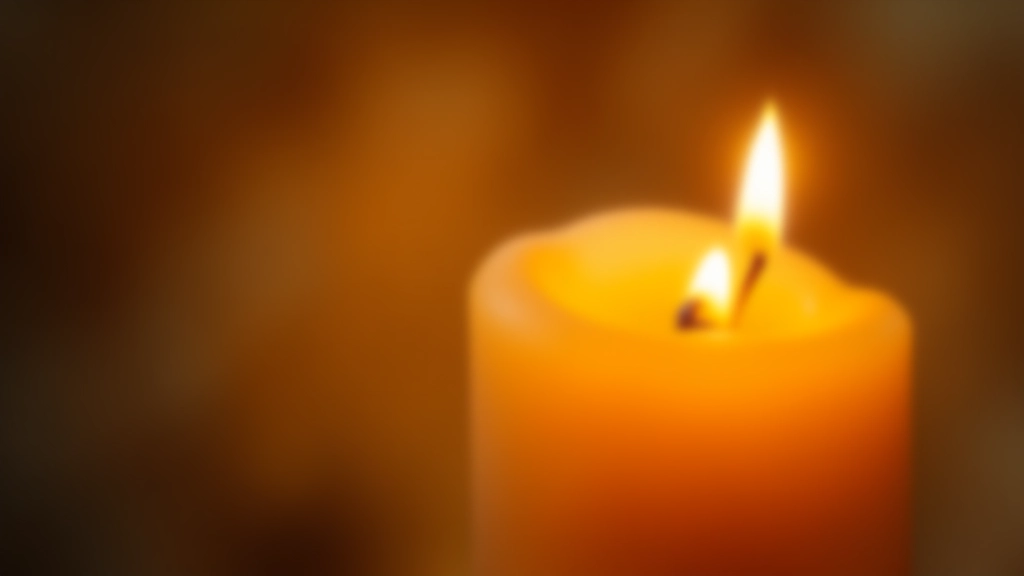 Hand-poured beeswax candle with wooden wick